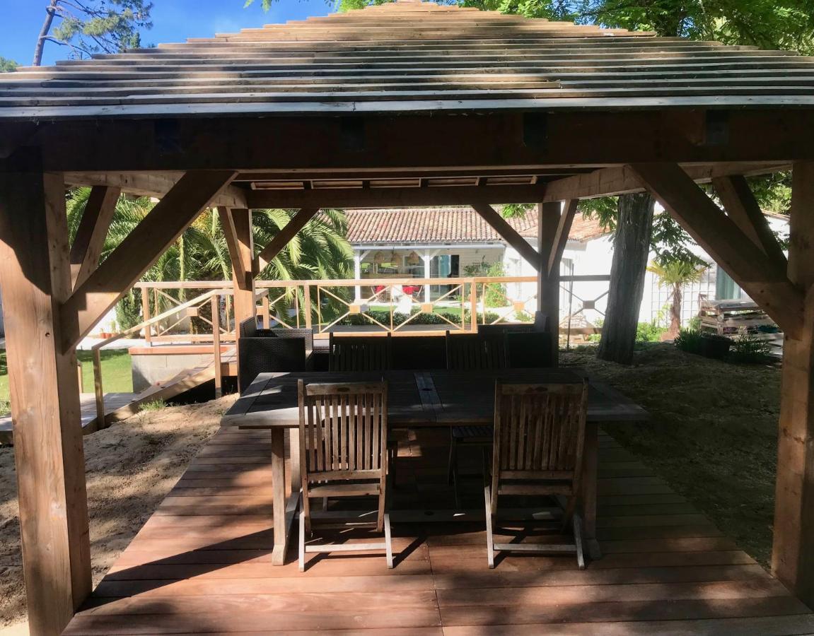 LA MAISON DE LA DUNE - Jacuzzi 1ère séance offerte - Piscine chauffée avec Abri Amovible - Plage située à 200m, accès direct par le bois - Borne VE La Couarde-sur-Mer Exterior foto