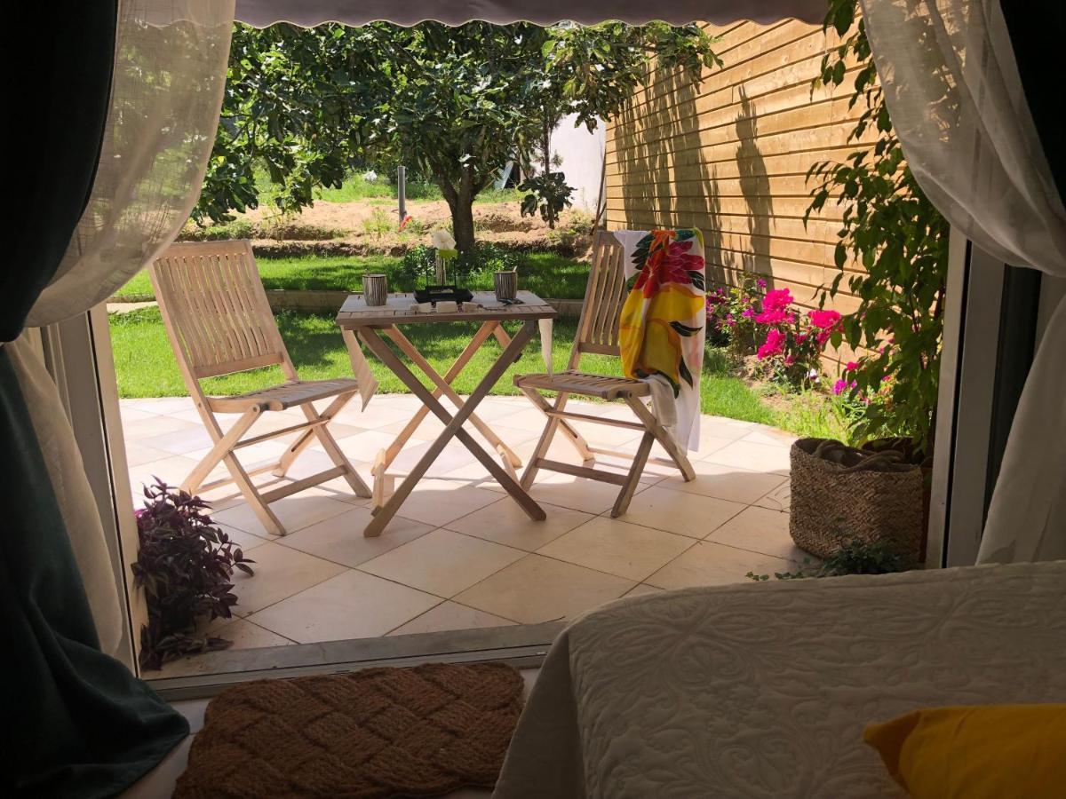 LA MAISON DE LA DUNE - Jacuzzi 1ère séance offerte - Piscine chauffée avec Abri Amovible - Plage située à 200m, accès direct par le bois - Borne VE La Couarde-sur-Mer Exterior foto
